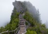 2小时4分破赛道纪录！中国马拉松选手冲线后直接瘫倒在地，中国马拉松跑进210的人